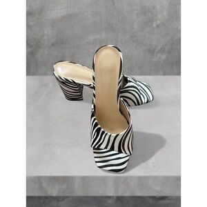 Stylish Zebra Print Women's Heels